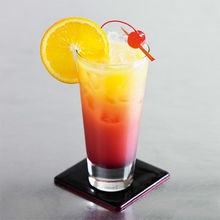 龙舌兰日出（Tequila Sunrise）